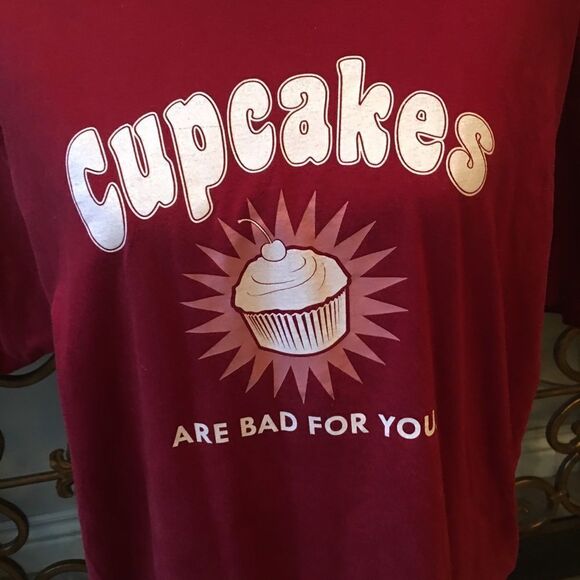 CUPCAKES ARE Bad for You Tee!! - Picture 2 of 8